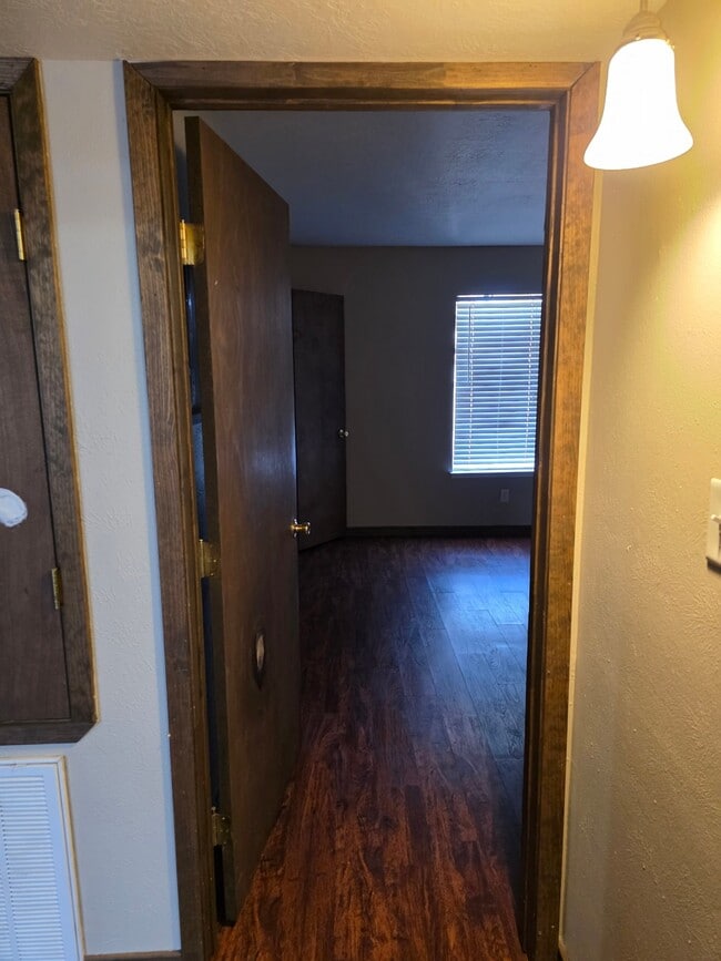 Building Photo - 1315 N Twin City Hwy