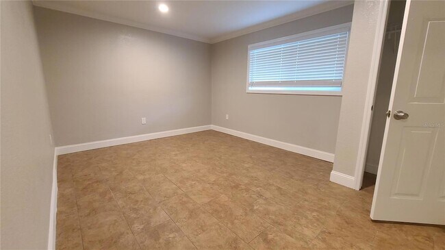 Building Photo - 1718 Cardinal Dr