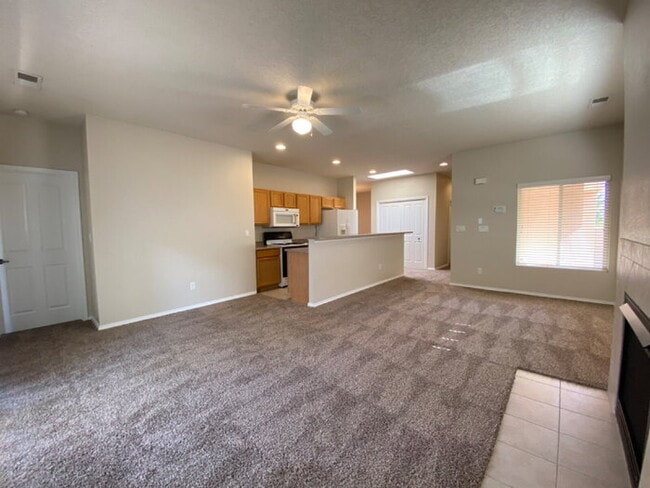 Building Photo - Gated Community - 2BR/Office