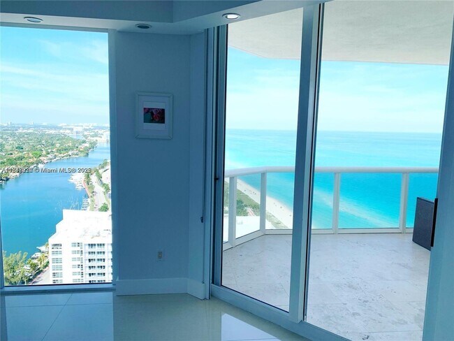 Building Photo - 4779 Collins Ave