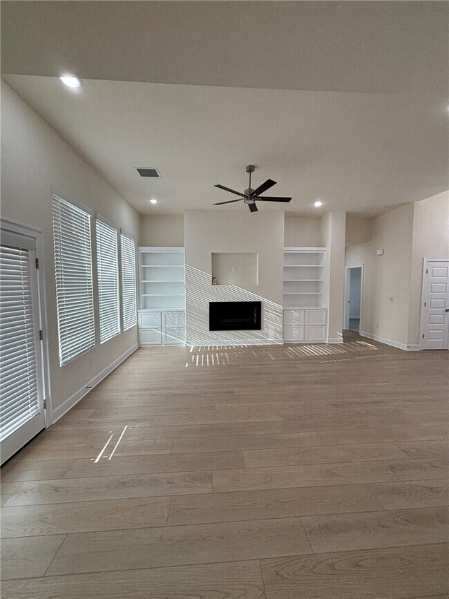 Building Photo - 2604 Bluster Dr