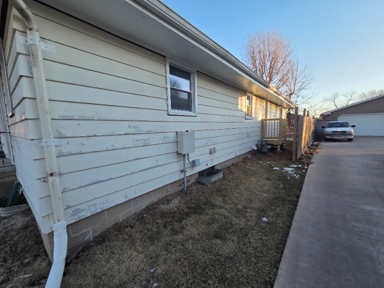 Building Photo - 301 Palmer Ave