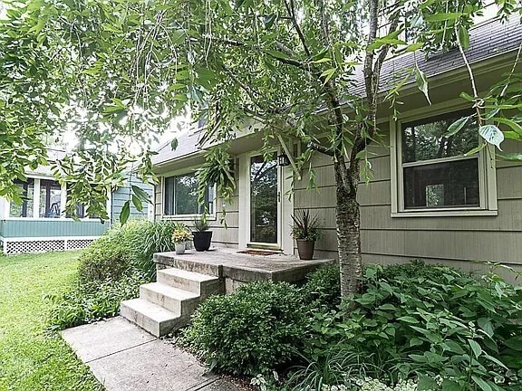 Front stoop - 224 Colonial Ave