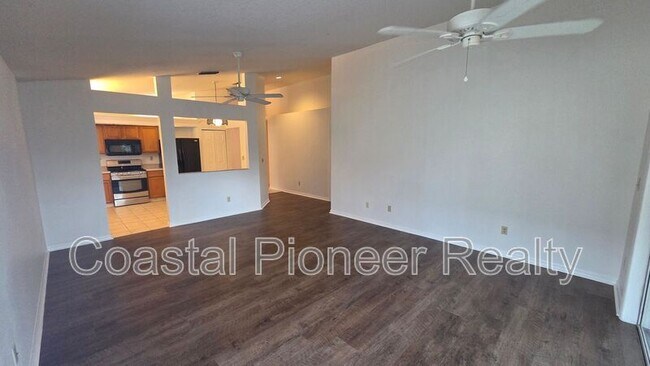 Building Photo - 1731 Wakefield Dr