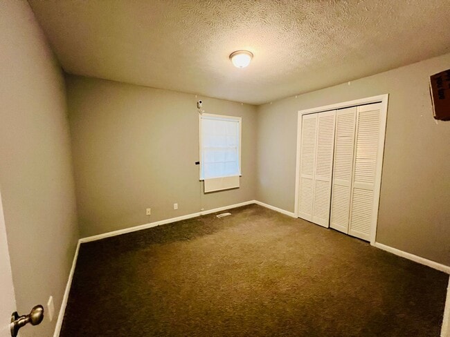 Building Photo - 200 Monsanto Rd