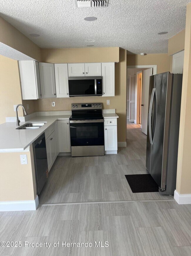 Building Photo - 12474 Drayton Dr