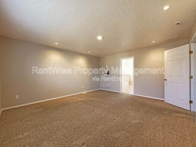 Building Photo - 8260 W Dulcimer St