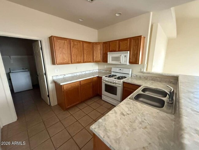 Building Photo - 3420 N Placita Herradura