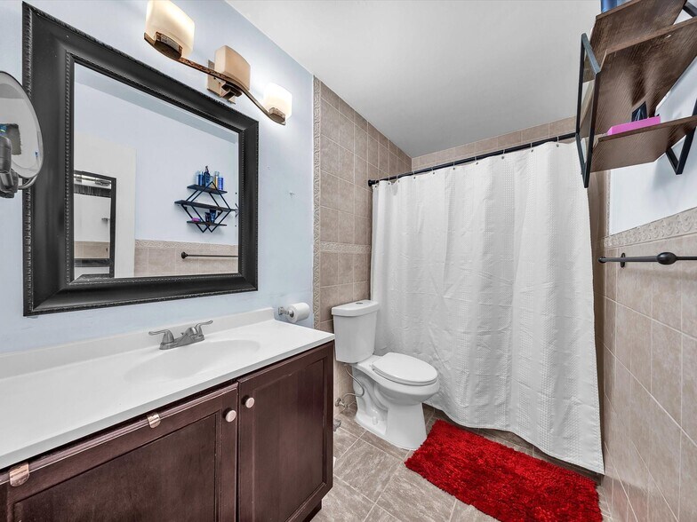 Building Photo - 2496 NW 99th Ave