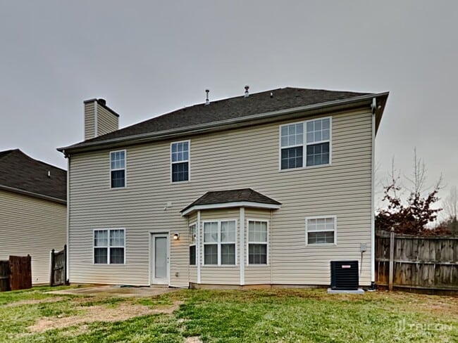 Building Photo - 1403 Peachcroft Rd