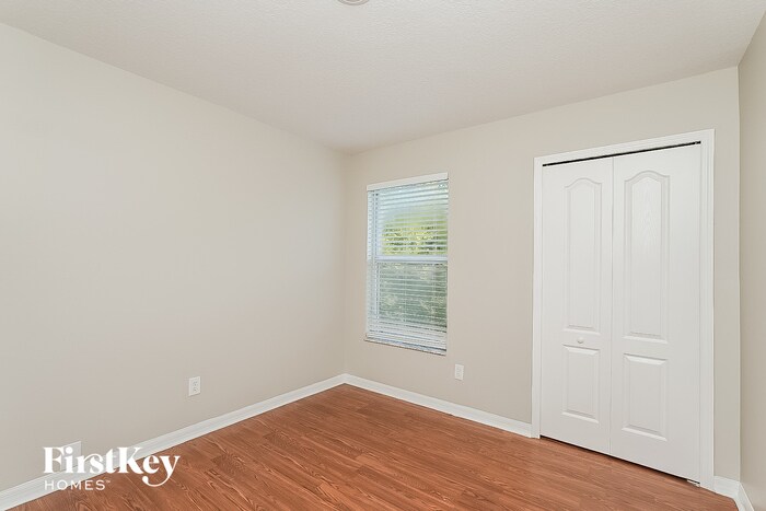 Building Photo - 6942 Exeter Park Pl