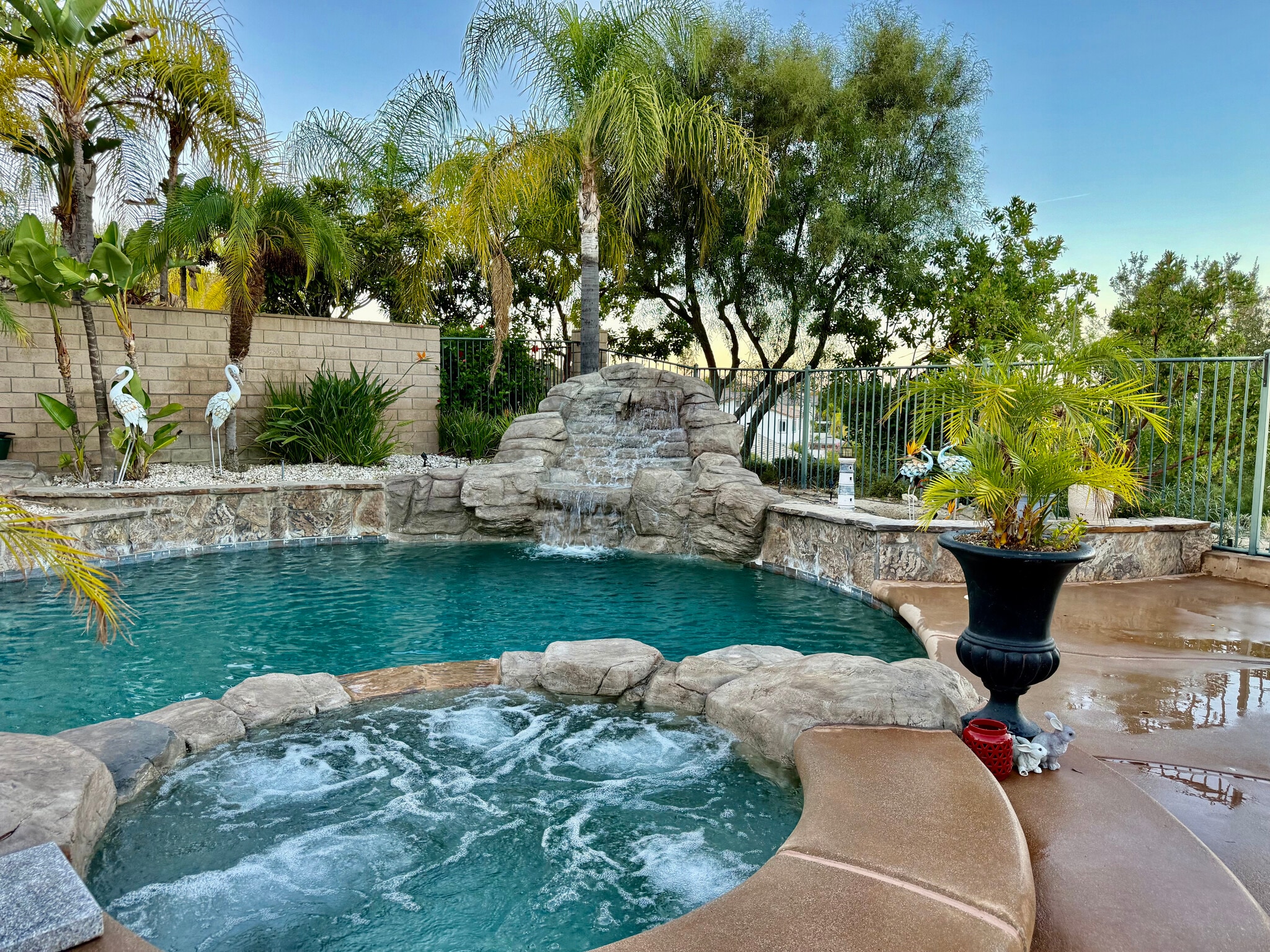 Building Photo - 1485 Clearview Cir