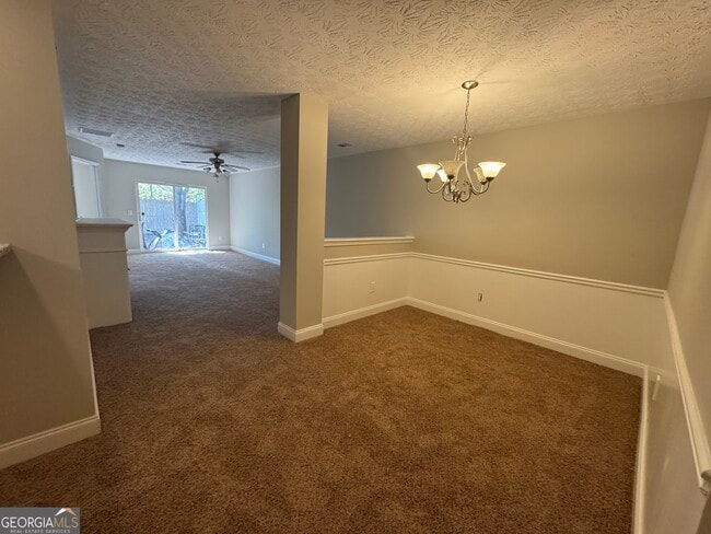 Building Photo - 222 Tara Commons Dr