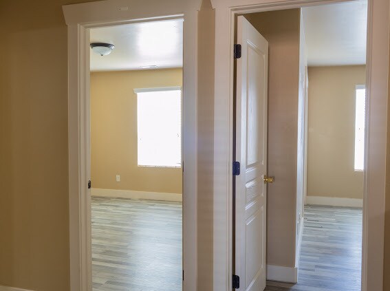 Building Photo - 1532 N Venetian Way