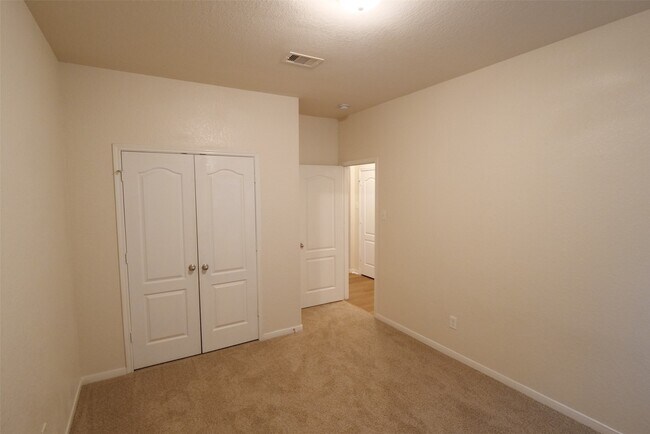 Building Photo - 803 Harbor Lakes Ln