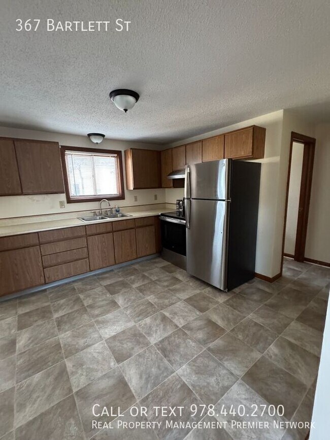 Building Photo - 367 Bartlett St