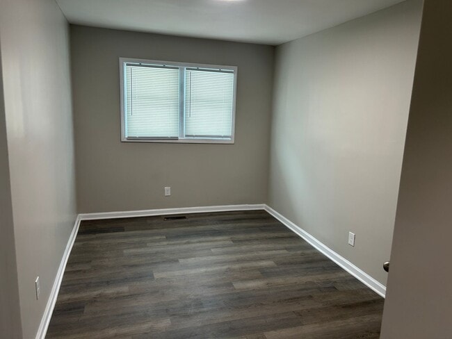 Building Photo - 2326 Waterbury St