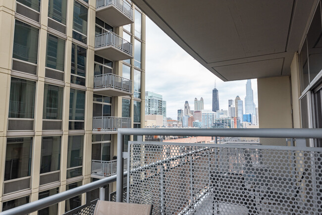 Building Photo - 700 N Larrabee St