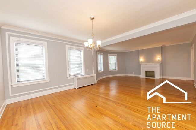 Building Photo - 201 Kedzie St