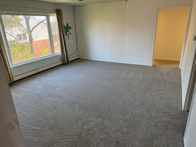 Building Photo - 608 W Michigan Ave