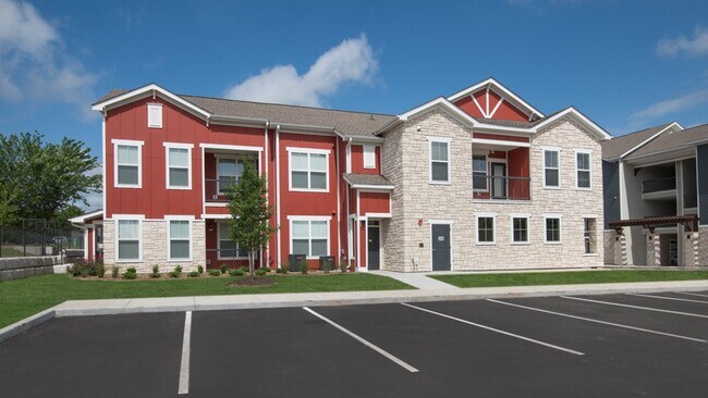 Building Photo - 150 E Dunbar Ln