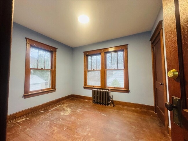 Building Photo - 20 Elm St