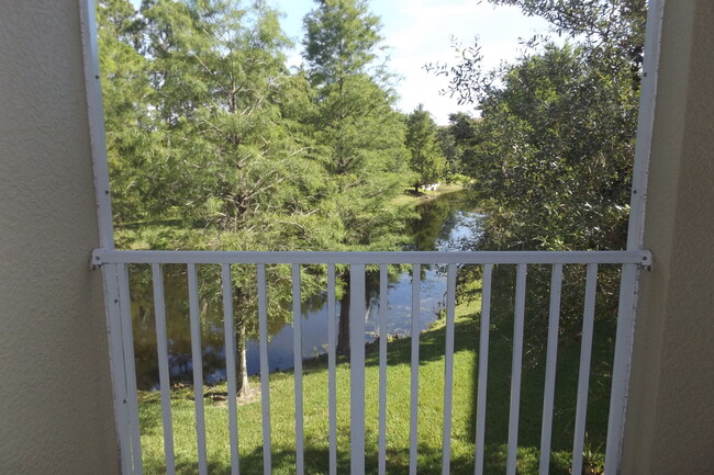 Building Photo - 8677 Majestic Elm Ct