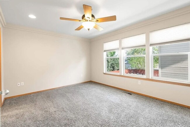 Building Photo - Craftsman Style Townhome in Private Neighb...