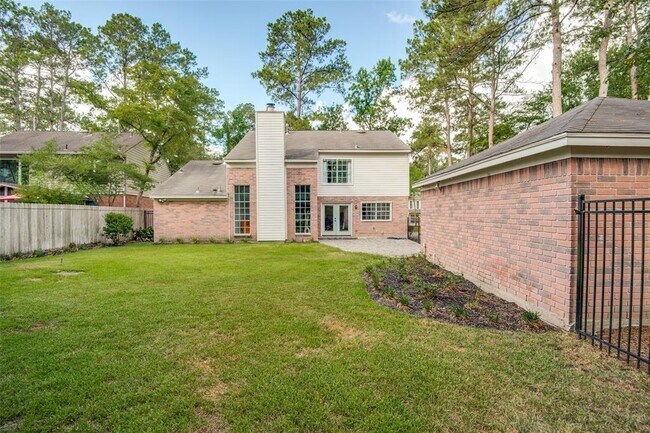 Primary Photo - 14 White Fawn Dr