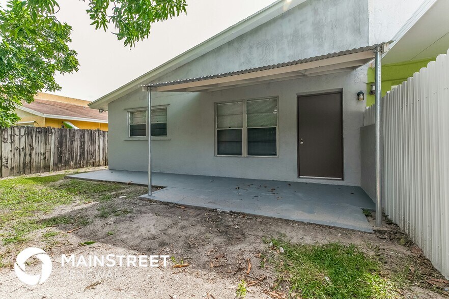 Building Photo - 5940 S Rue Rd