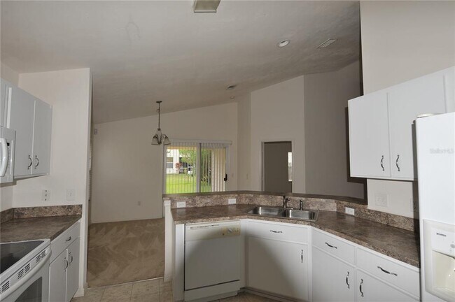 Building Photo - 4930 NW 20th Dr