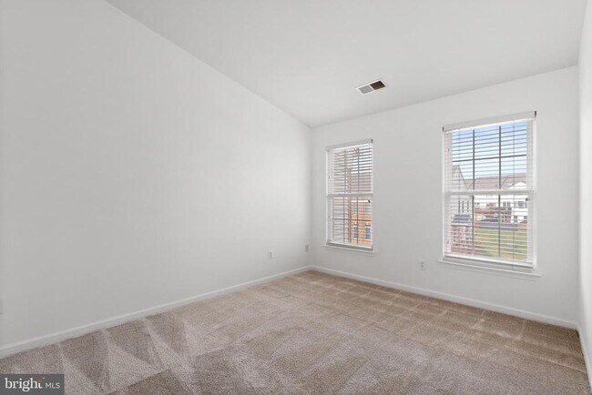 Building Photo - 128 Ivy Hills Terrace