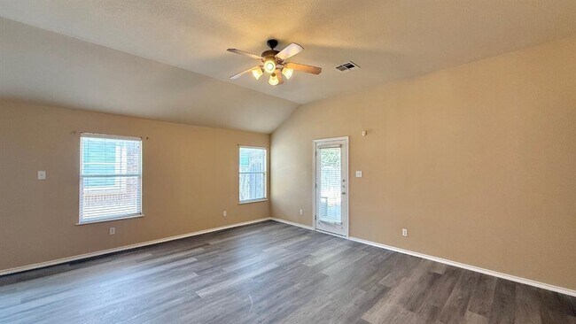 Building Photo - 1473 Rainbow Parke Dr