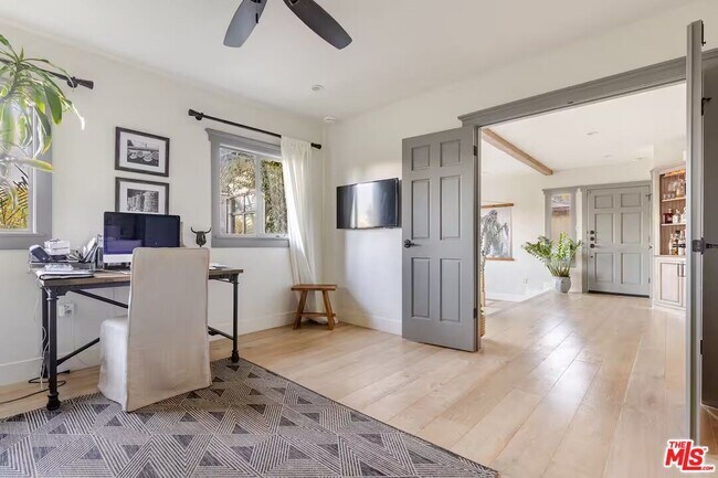 Building Photo - 12208 Laurel Terrace Dr