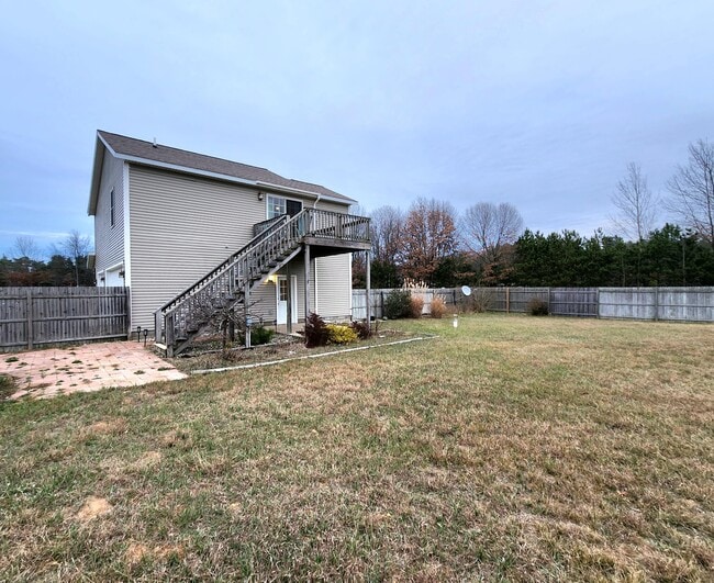 Building Photo - 6039 Morris Lake Rd