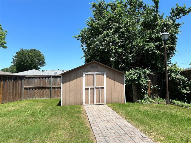Building Photo - 823 Madrid Dr