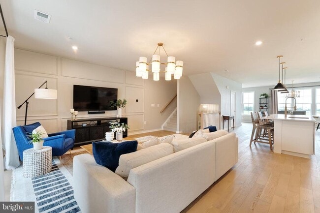 Building Photo - 22405 Claude Moore Dr