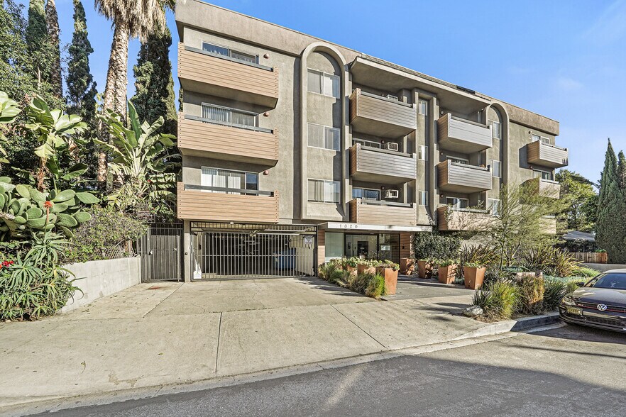 Hollywood Sycamore 1320 N Sycamore Ave Los Angeles CA 90028