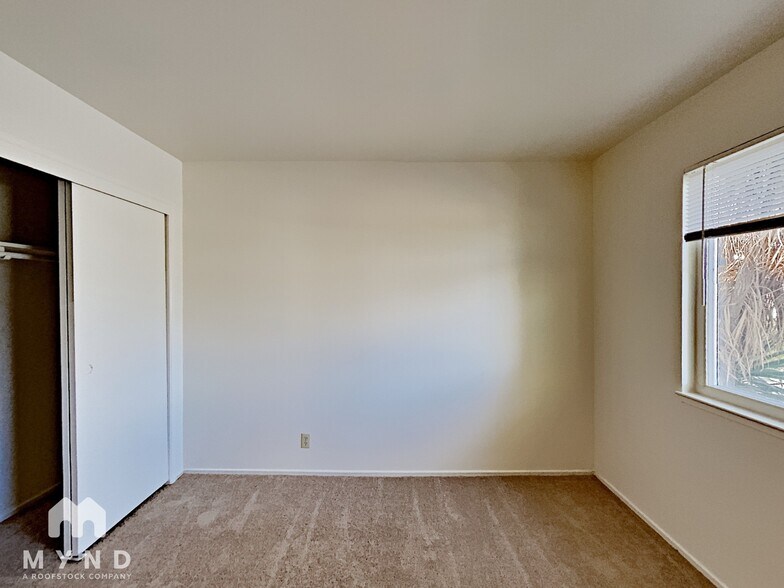 Building Photo - 2376 Sutter Ave