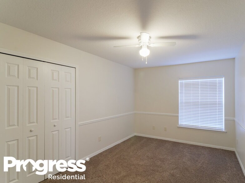 Building Photo - 168 Johns Glen Dr