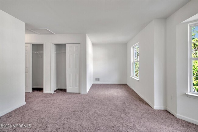 Building Photo - 1 Esplanade Way