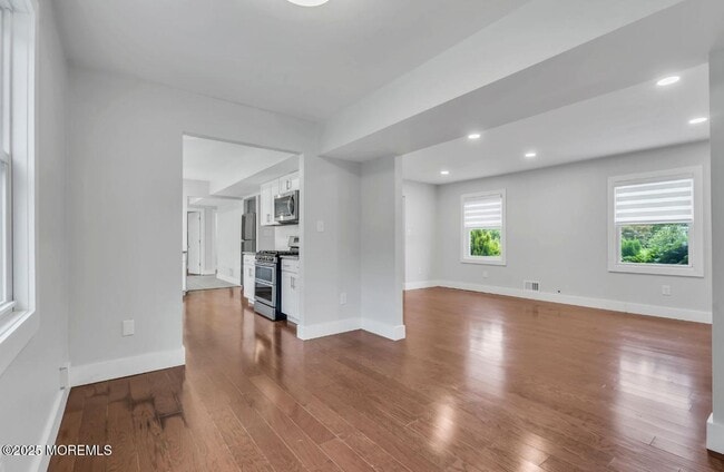 Building Photo - 2300 Oak Knoll Dr