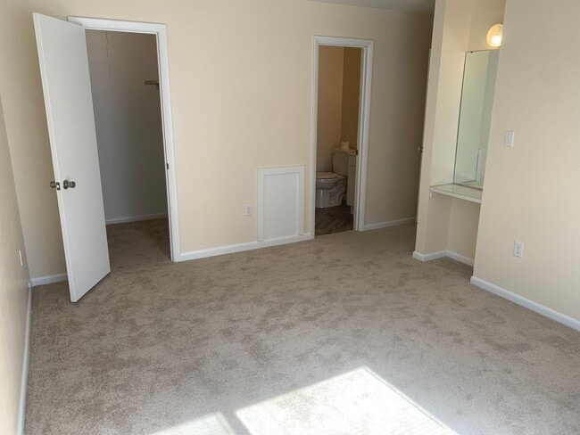 Building Photo - Future Rental! West York SD