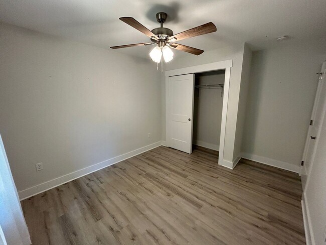 Building Photo - West AVL - 3/2 Contemporary Build Ready Now!