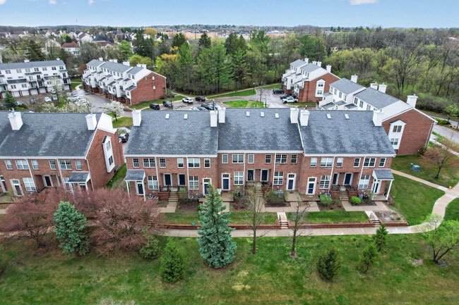 Building Photo - 1930 Lindsay Ln