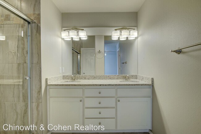 Building Photo - 3 br, 2 bath House - 9720 S 70th E Ave