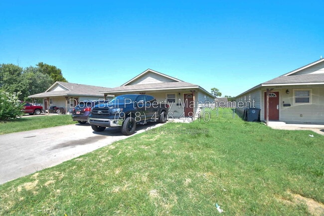 Building Photo - 6009 S Madison Pl