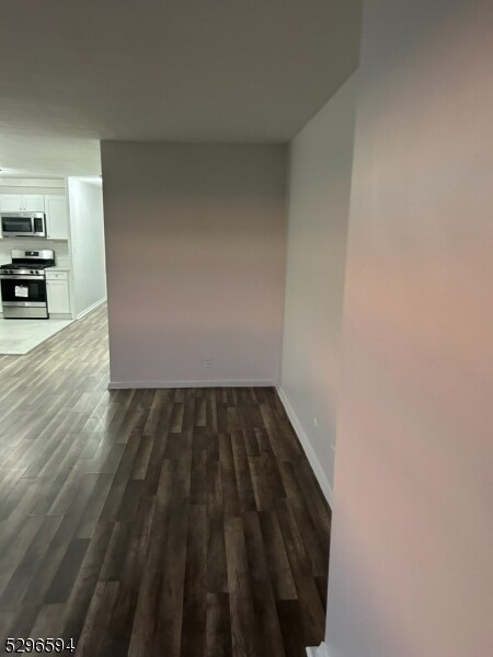 Building Photo - 285 Aycrigg Ave