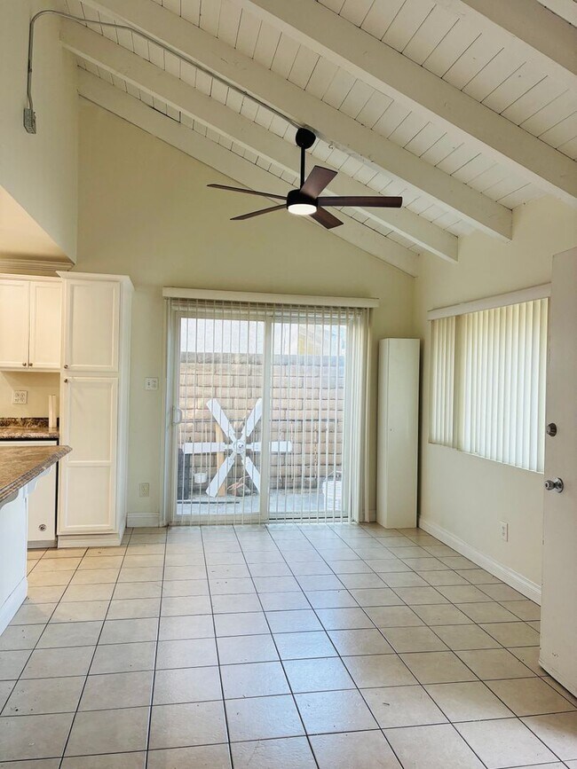 Building Photo - BEAUTIFUL 3 BEDROOM/ 2 BATH- ONE TIME RENTAL