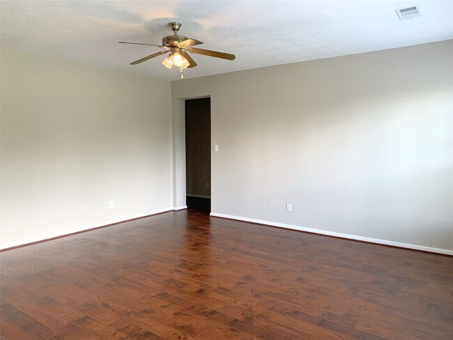 Building Photo - 4411 W Thunderwood Cir